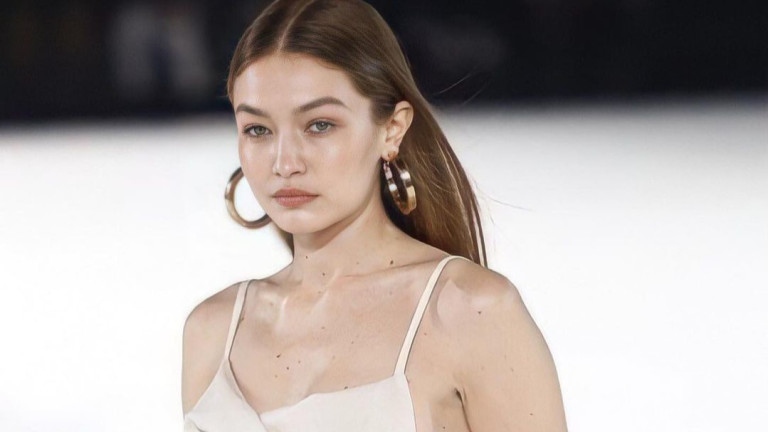 Американската звезда на модния подиум Джиджи Хадид в светлината на